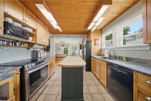 15 Kardway St, South Kingstown, RI 02879 - Photo 26