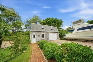 15 Kardway St, South Kingstown, RI 02879 - Photo 16