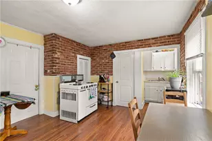 25 Davis St, Warren, RI 02885 - Photo 18