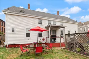 25 Davis St, Warren, RI 02885 - Photo 4