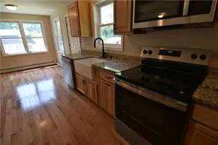 304 Getchell Ave, Woonsocket, RI 02895 - Photo 10