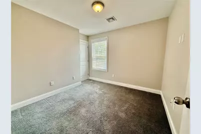 52 Bedlow Avenue, Newport, RI 02840 - Photo 20