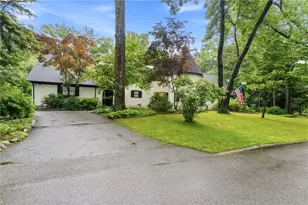 14 Maplecrest Dr, Smithfield, RI 02828 - Photo 10