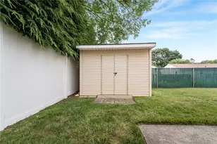82 Merchant St, North Providence, RI 02911 - Photo 16
