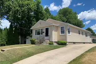82 Merchant St, North Providence, RI 02911 - Photo 2