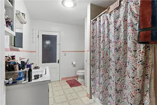 222 Carrington Ave, Woonsocket, RI 02895 - Photo 22