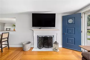 96 Redwood Dr, Cranston, RI 02920 - Photo 4