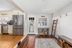96 Redwood Dr, Cranston, RI 02920 - Photo 16