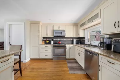 96 Redwood Drive, Cranston, RI 02920 - Photo 10