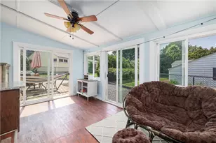 96 Redwood Dr, Cranston, RI 02920 - Photo 28