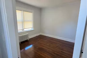 286 Sutton Ave, East Providence, RI 02914 - Photo 12