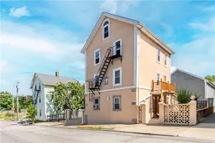 73 Trenton St, Providence, RI 02906 - Photo 2