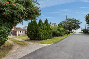 51 Priscilla Ave, Warwick, RI 02889 - Photo 1