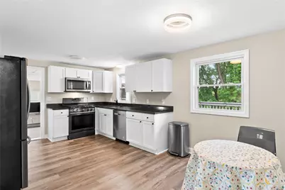 84 Hilton Road, Warwick, RI 02889 - Photo 6