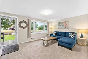 84 Hilton Rd, Warwick, RI 02889 - Photo 4