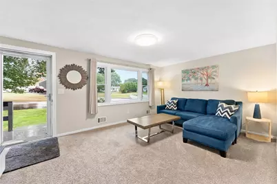 84 Hilton Road, Warwick, RI 02889 - Photo 4
