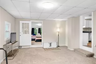 84 Hilton Rd, Warwick, RI 02889 - Photo 12