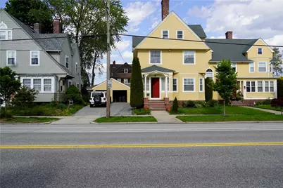 1358 Narragansett Blvd Boulevard, Cranston, RI 02905 - Photo 2