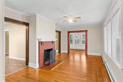 912 Narragansett Boulevard, Providence, RI 02905 - Photo 8