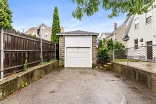 912 Narragansett Blvd, Providence, RI 02905 - Photo 38