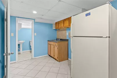 912 Narragansett Boulevard, Providence, RI 02905 - Photo 32