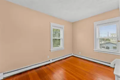912 Narragansett Boulevard, Providence, RI 02905 - Photo 22