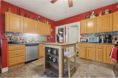 11 Franklin Street, North Providence, RI 02904 - Photo 6