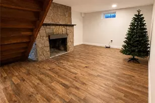 44 Pavilion Ave, Cranston, RI 02920 - Photo 20