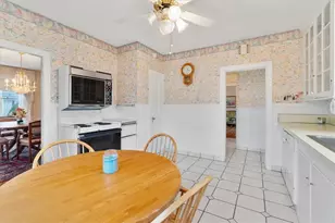 24 Bel Air Dr, Providence, RI 02911 - Photo 16