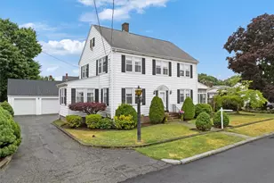 24 Bel Air Dr, Providence, RI 02911 - Photo 1
