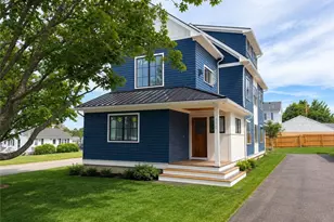 110 Newport Ave, Middletown, RI 02842 - Photo 1