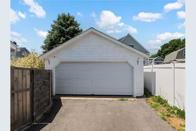 29 Aquidneck Avenue, Portsmouth, RI 02871 - Photo 26