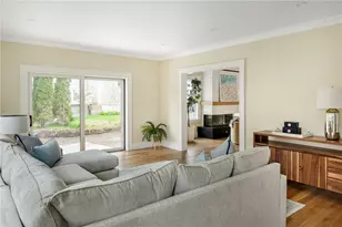 118 Newport Ave, Middletown, RI 02842 - Photo 16
