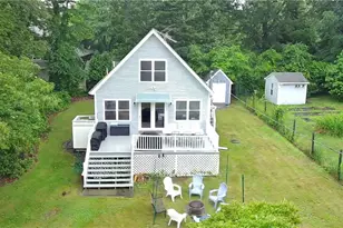043 Merrill Ln, Portsmouth, RI 02871 - Photo 2