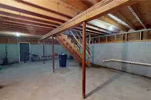 043 Merrill Ln, Portsmouth, RI 02871 - Photo 22