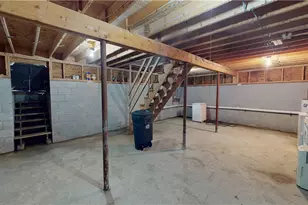 043 Merrill Ln, Portsmouth, RI 02871 - Photo 20