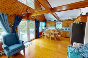 043 Merrill Ln, Portsmouth, RI 02871 - Photo 4
