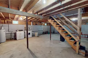 043 Merrill Ln, Portsmouth, RI 02871 - Photo 22