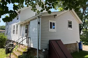 10 Robinson St, Narragansett, RI 02882 - Photo 4