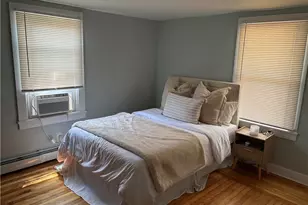 10 Robinson St, Narragansett, RI 02882 - Photo 8