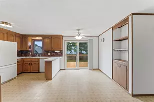 115 Thurston St, East Providence, RI 02915 - Photo 18