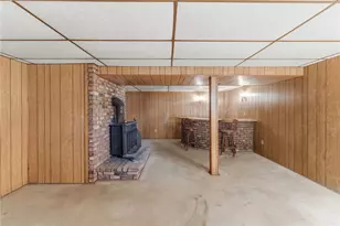 115 Thurston St, East Providence, RI 02915 - Photo 30