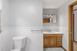 115 Thurston St, East Providence, RI 02915 - Photo 20