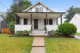 15 Berwick Pl, East Providence, RI 02916 - Photo 2