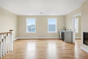 118 Newport Ave, Middletown, RI 02842 - Photo 40