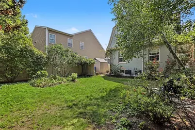 10 Dartmouth Street, Pawtucket, RI 02860 - Photo 44