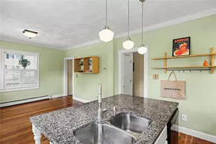 10 Dartmouth St, Pawtucket, RI 02860 - Photo 18