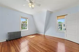 10 Dartmouth St, Pawtucket, RI 02860 - Photo 26