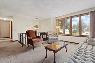 129 Woodside Ave, West Warwick, RI 02893 - Photo 6