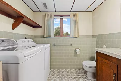129 Woodside Avenue, West Warwick, RI 02893 - Photo 30